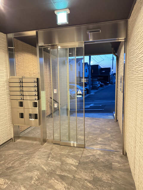 ロビー（夕暮れ）