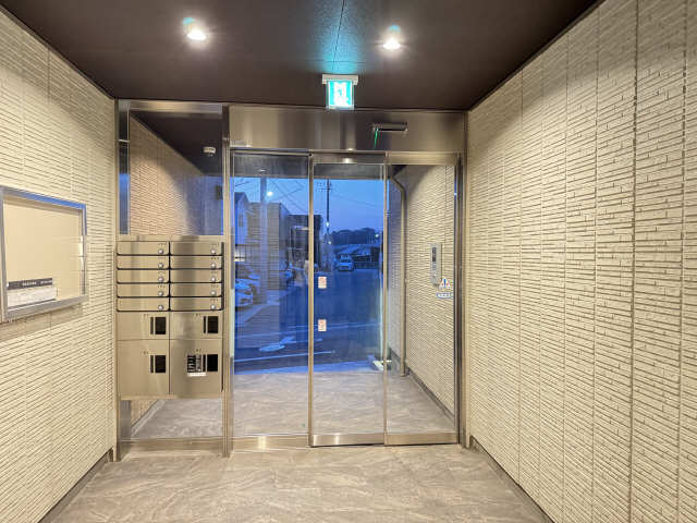 ロビー（夜間）