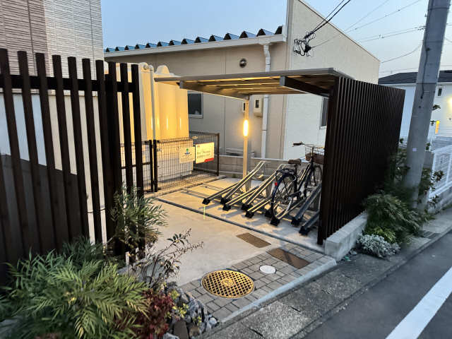 駐輪場（夜間）