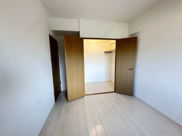 収納（北西洋室）