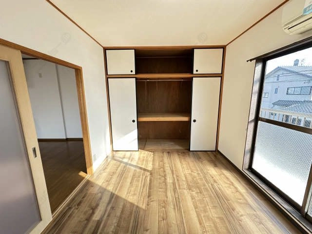 収納（南洋室）