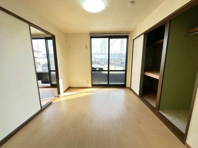 洋室（南西洋室）