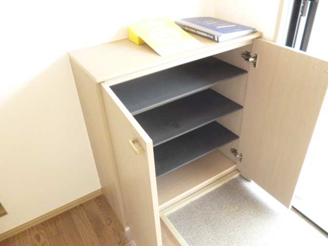 シューズボックス