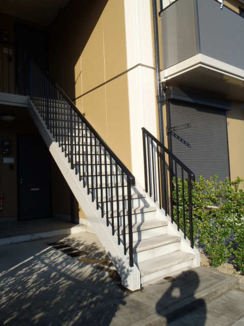 共用階段