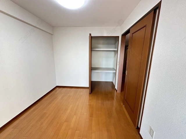 収納（中洋室）