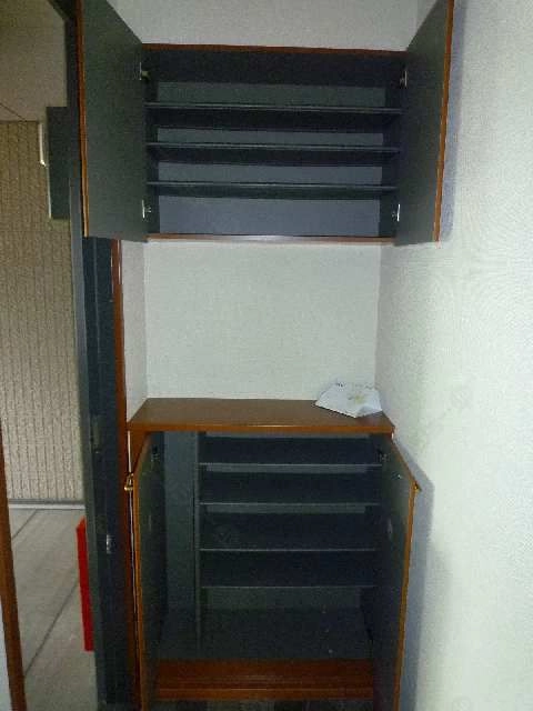 シューズボックス