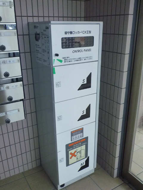 宅配ボックスー