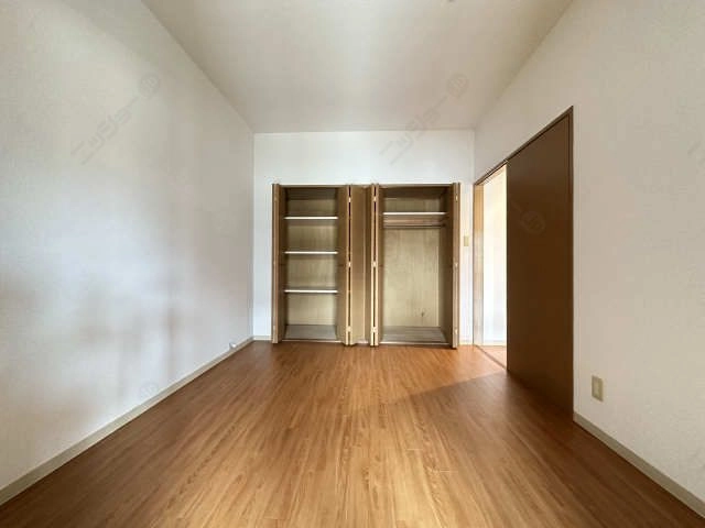 収納（中洋室）