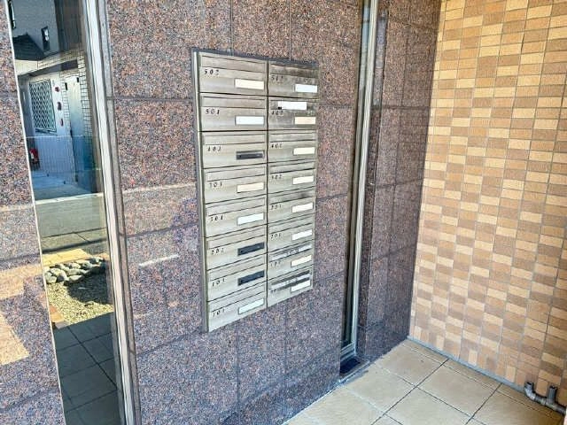 ダイヤルポスト