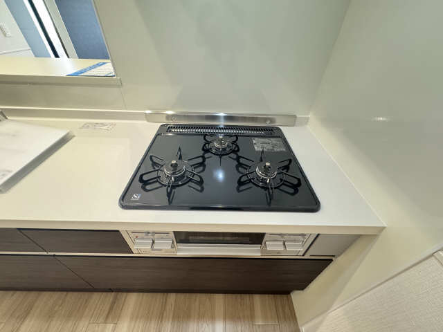 キッチン（3口コンロ）