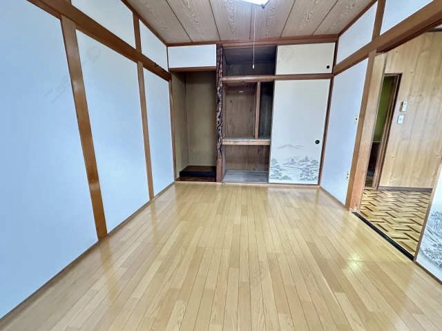 収納(1階西洋室)