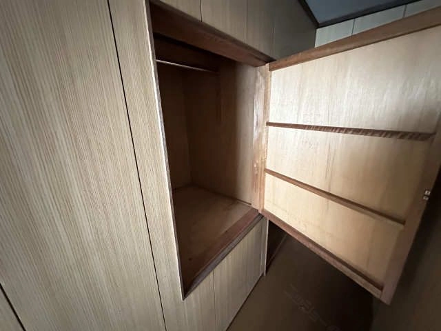 収納(2階廊下)-2