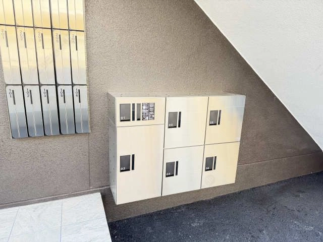 宅配ボックス