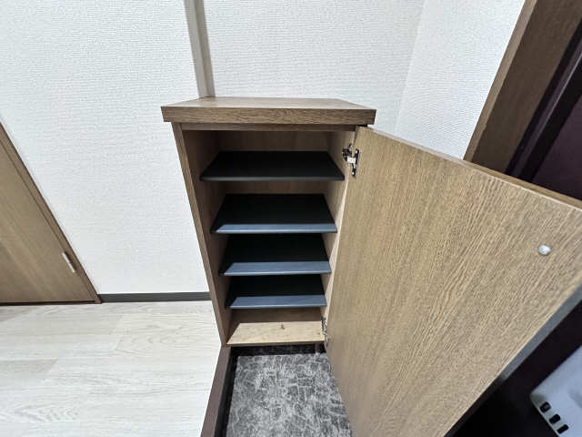 シューズボックス