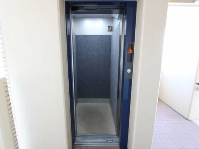 エレベータ