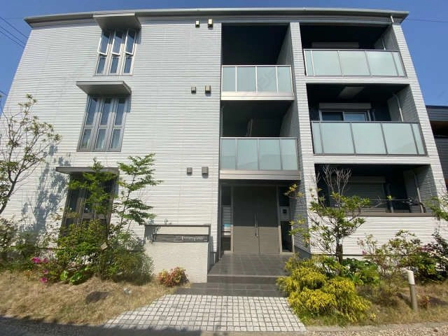 東側外観