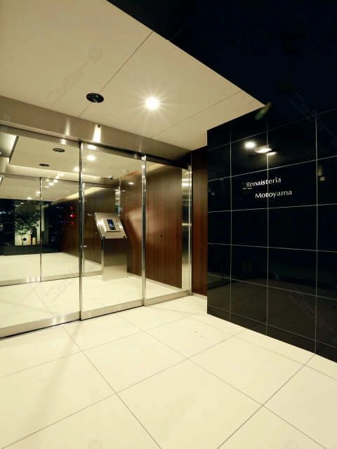 玄関アプローチ