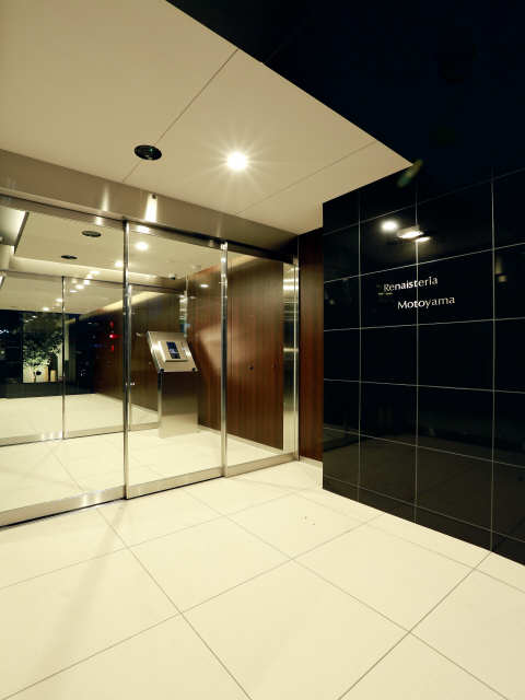 玄関アプローチ