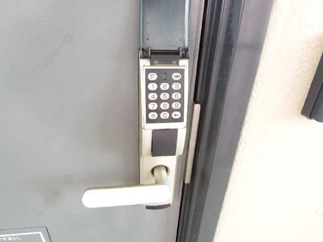 ﾃﾞｼﾞﾀﾙﾛｯｸ式玄関錠