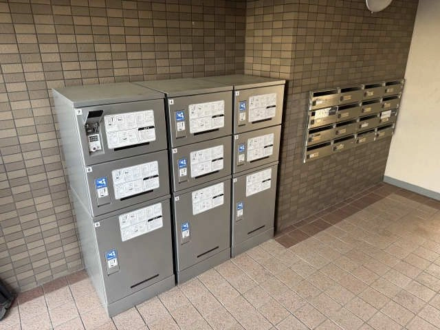 宅配ボックス