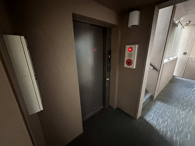 エレベーター