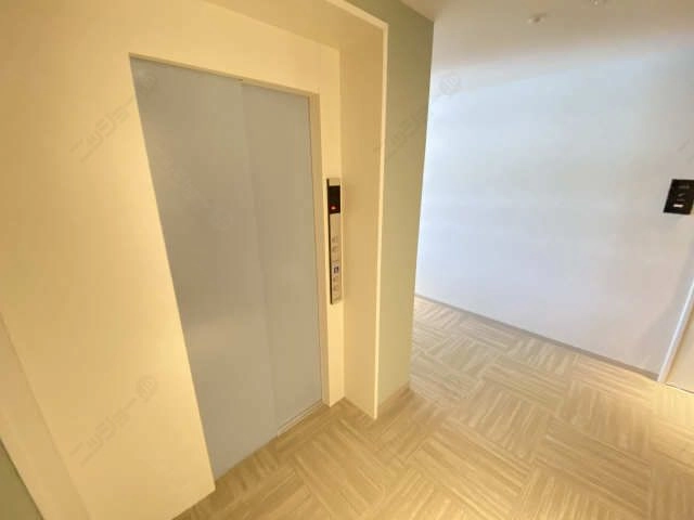 ２階エレベーター