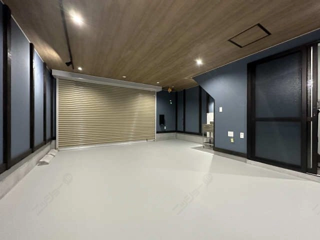 ガレージ