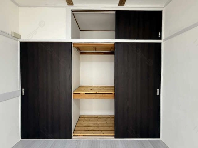 収納（南洋室）