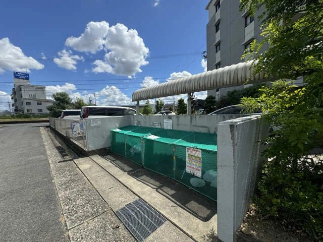 ゴミ捨て場