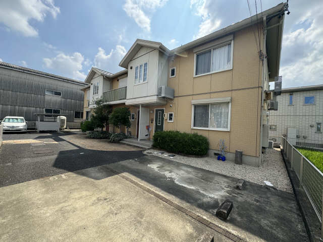 外観（玄関側）