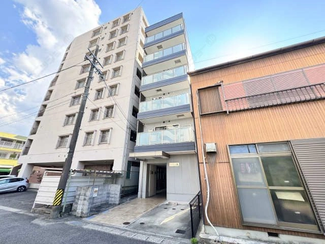 東側外観