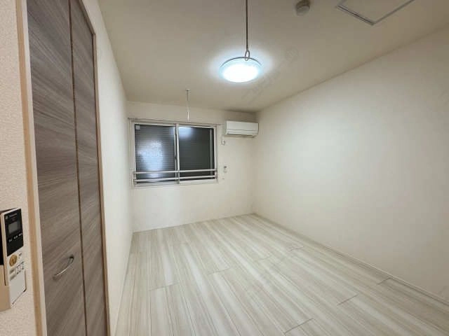 シャッター雨戸（東洋室）