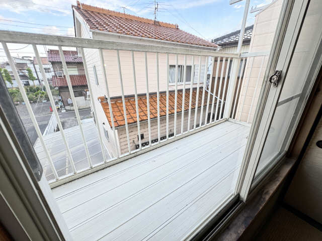 バルコニー（修繕前）