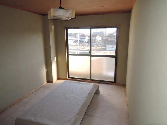 和室（入居決定後、畳いれます）