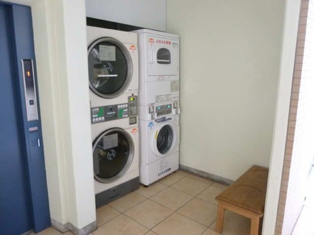 コインランドリー