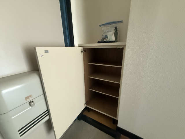 シューズボックス