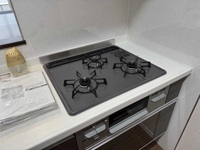 三口コンロ