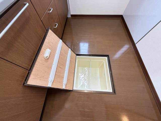 床下収納