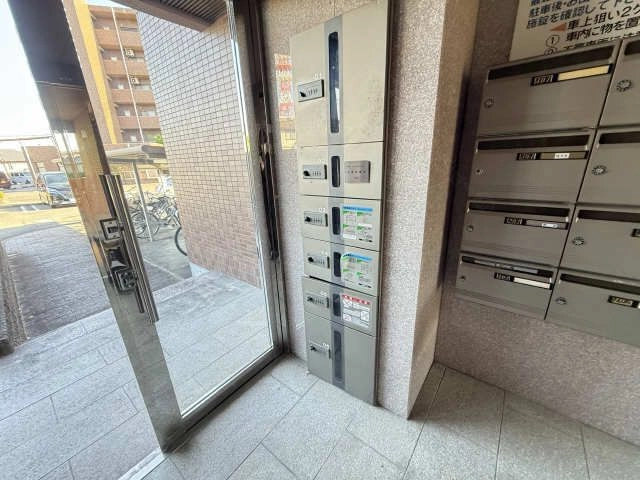 宅配ボックス