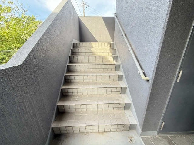 中階段