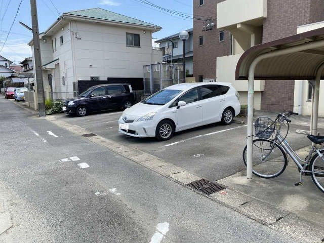 駐車場北側