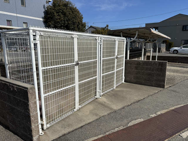 敷地内ゴミ置き場