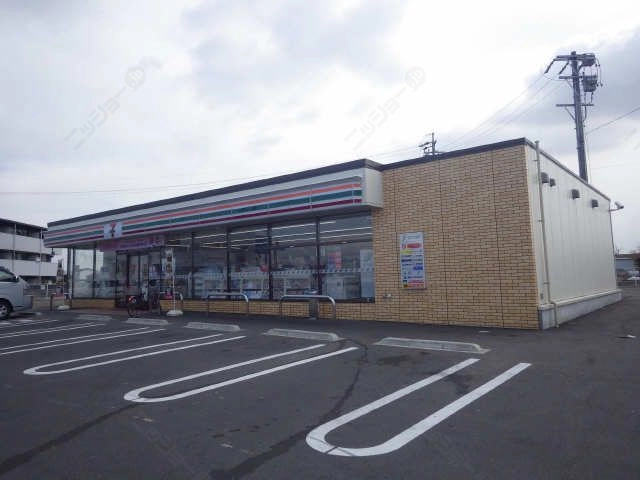 近隣コンビニ