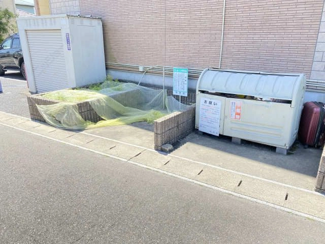 ゴミ捨て場