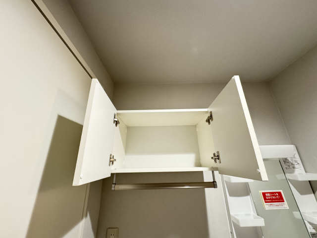 洗濯機置き場上部収納