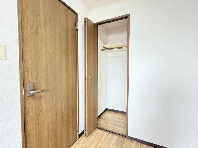 収納（北西洋室）