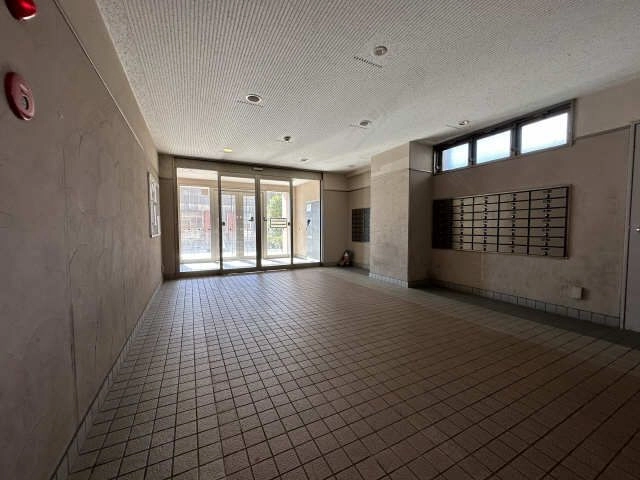 エント  ランス