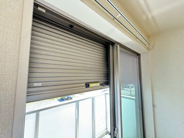 シャッター雨戸