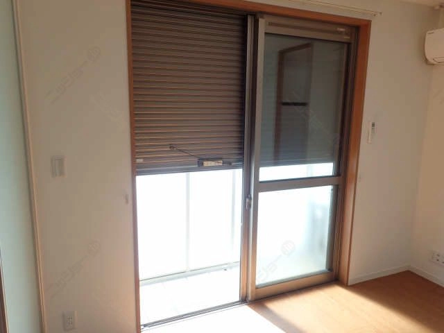 シャッター雨戸