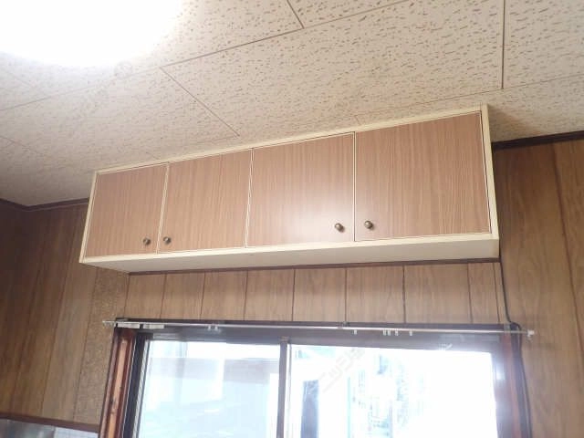 キッチン吊戸棚